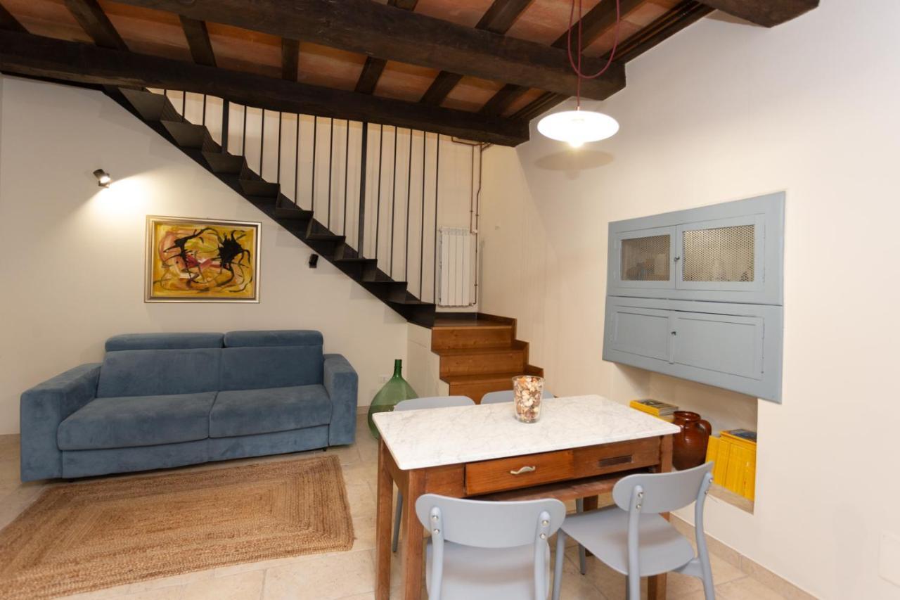Appartement La Dimora Dell'Arco à Pico Extérieur photo